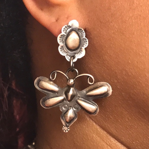 Cute Navajo sterling silver dragonfly earrings! - Picture 4 of 5